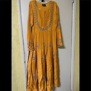Beautiful long dress with choridar